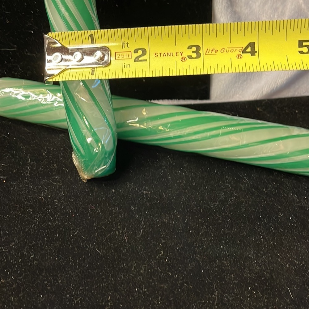 Avon Striped Taper Candles (Vtg) 2 Candy Mint Fragranced Tapers - Picture 3 of 5